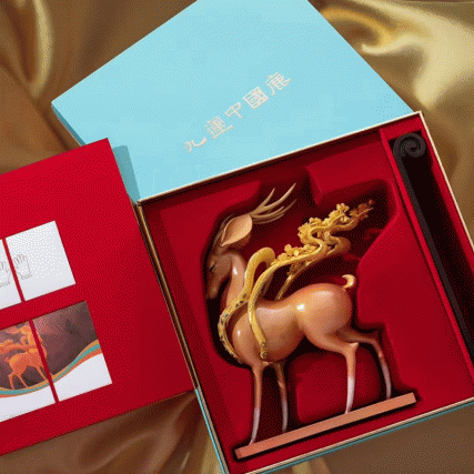 《九运中国鹿》朱炳仁程淑美联合创作 铜雕与花丝镶嵌镀金祥鹿